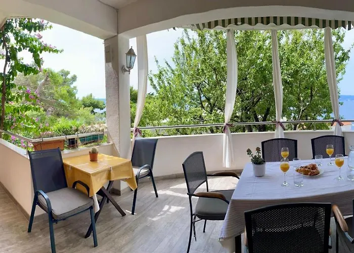 Apartment Gina Near The Sea