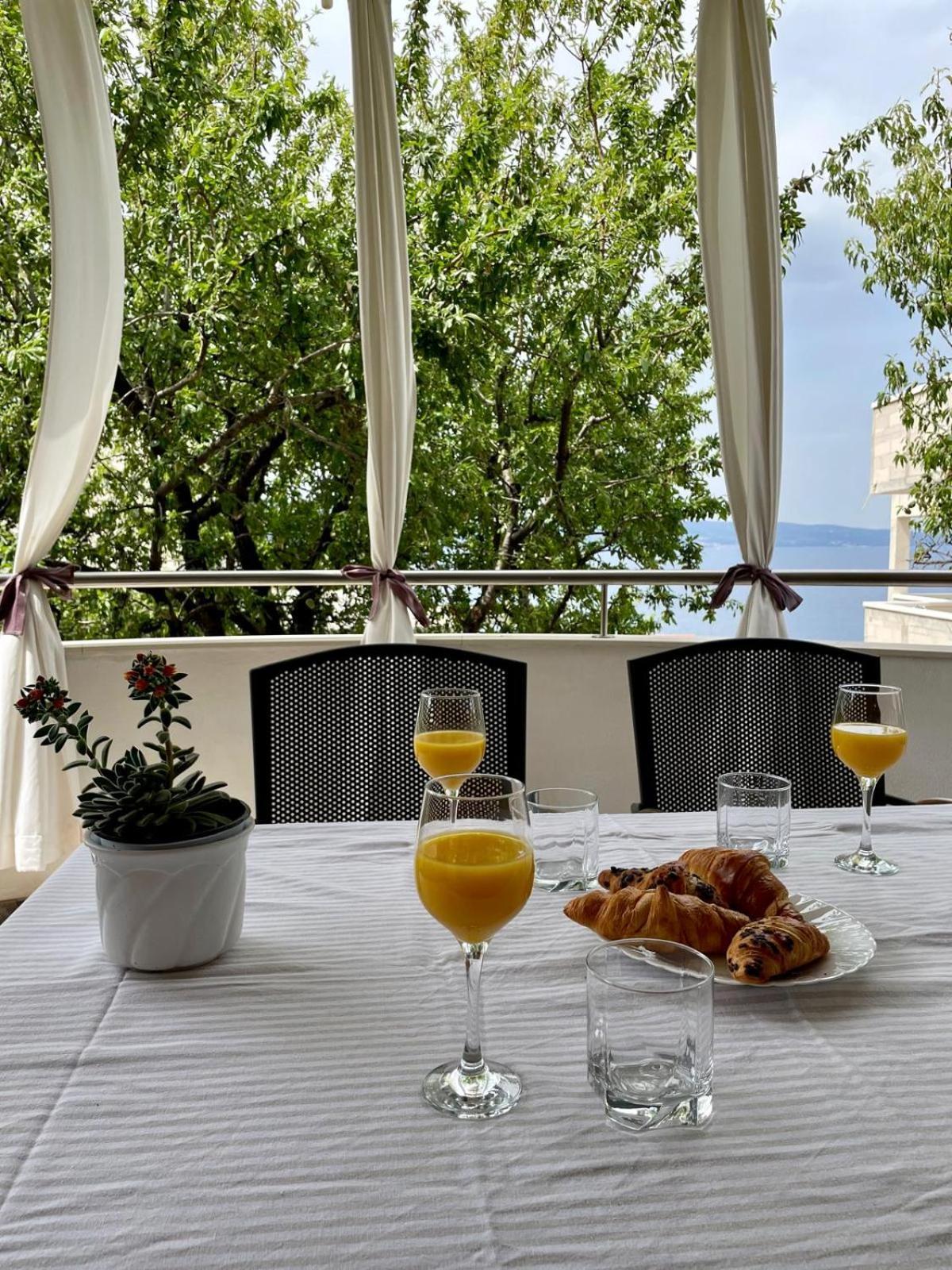 Apartment Gina Near The Sea Omis